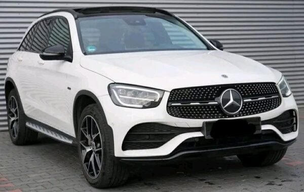Mercedes-Benz GLC300 – Image 2