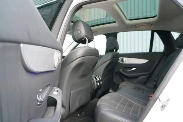 Mercedes-Benz GLC300 – Image 11