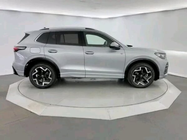 VOLKSWAGEN / TIGUAN – Image 3