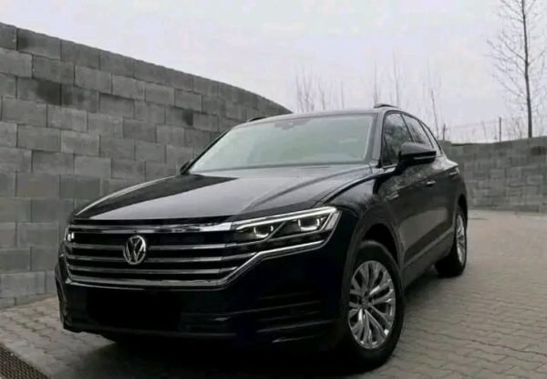 Volkswagen Touareg – Image 12