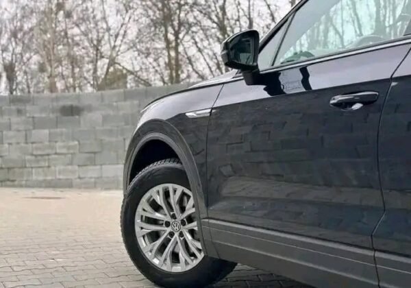 Volkswagen Touareg – Image 15
