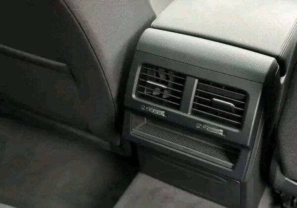Volkswagen Touareg – Image 22