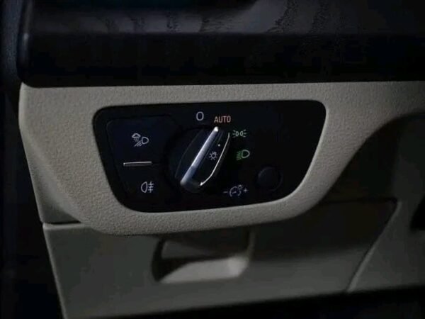 Audi Q5 Sportback – Image 17