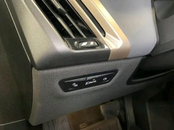 BMW iX M60 – Image 11
