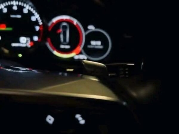 Porsche Panamera 4 – Image 12