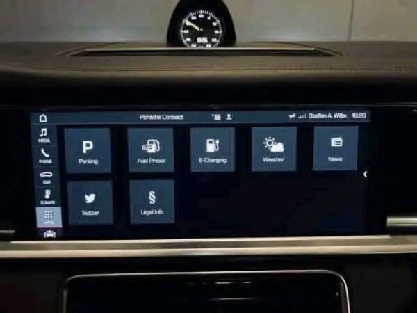 Porsche Panamera 4 – Image 57