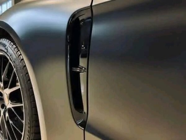 Porsche Panamera 4 – Image 33