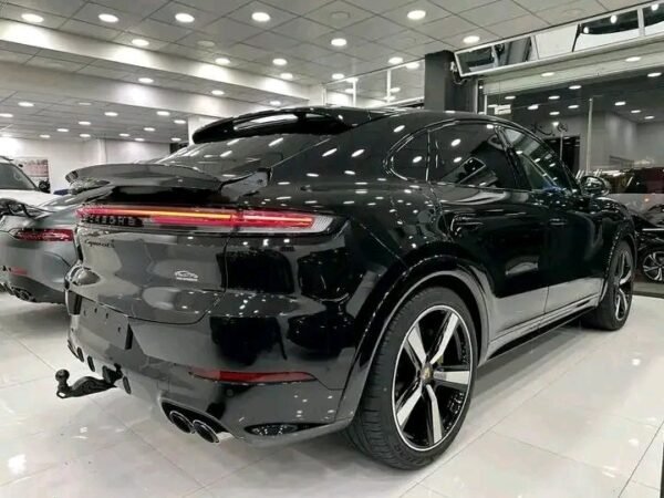 PORSCHE CAYENNE GTS – Image 19