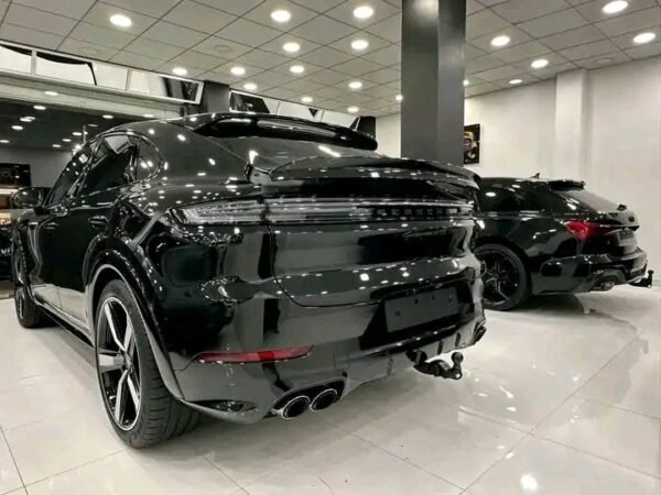 PORSCHE CAYENNE GTS – Image 17