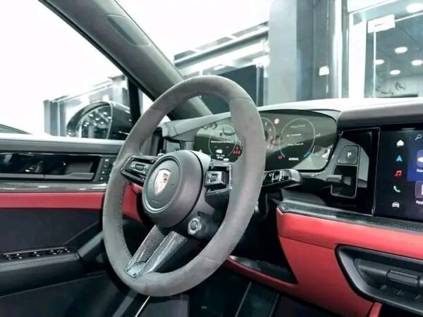 PORSCHE CAYENNE GTS – Image 3