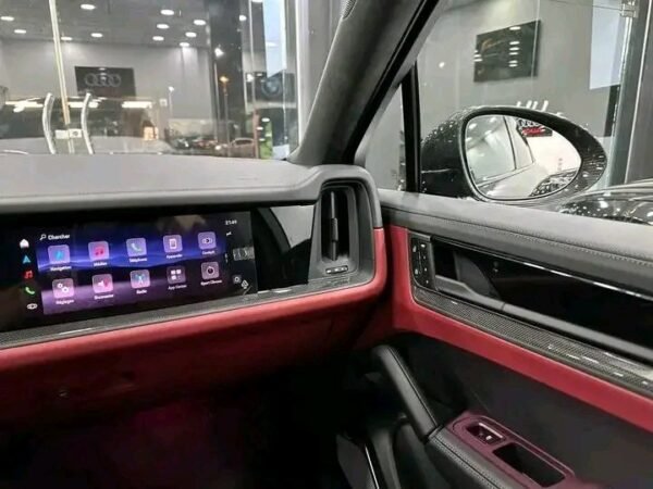 PORSCHE CAYENNE GTS – Image 23