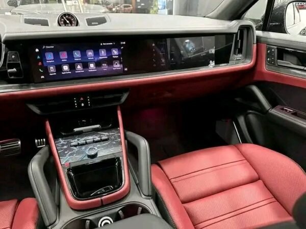 PORSCHE CAYENNE GTS – Image 14