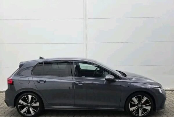 Volkswagen Golf VIII