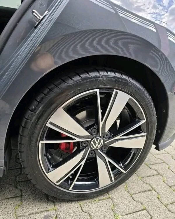 Volkswagen Golf VIII