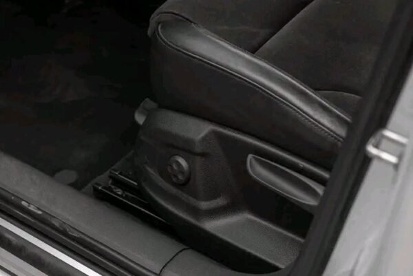 1000020880.jpg Audi Q3