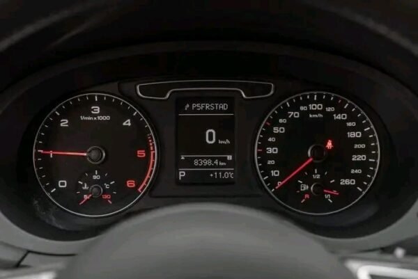 1000020883.jpg Audi Q3