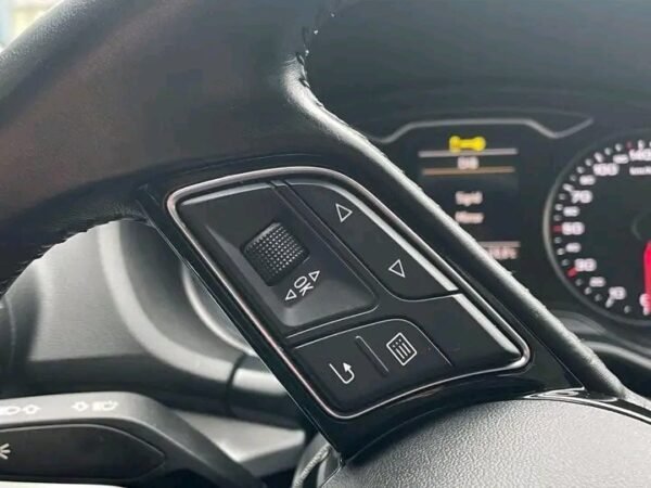 1000021094.jpg Audi Q2