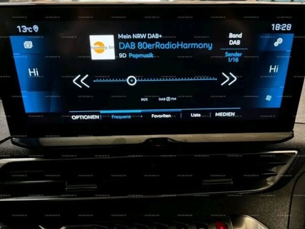 1000021276.jpg Peugeot 5008