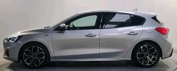 1000021465.jpg FORD FOCUS
