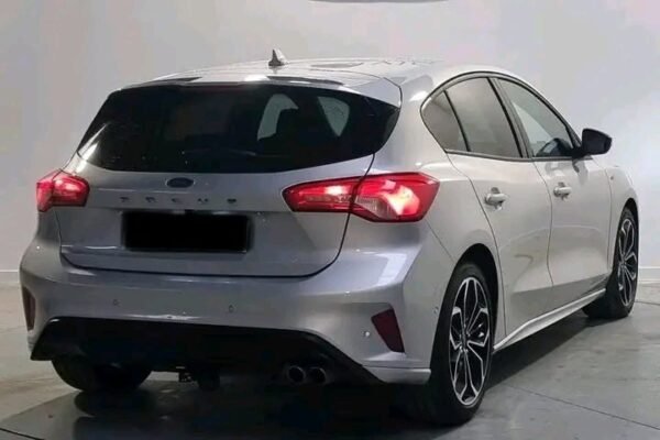 1000021466.jpg FORD FOCUS