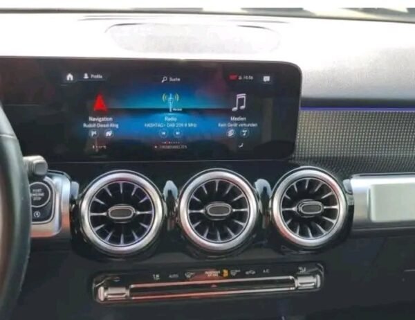 Mercedes-Benz GLB 200