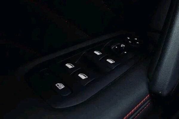 1000022774.jpg PEUGEOT 308 - GT-LINE