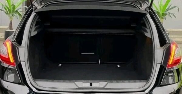 1000022776.jpg PEUGEOT 308 - GT-LINE