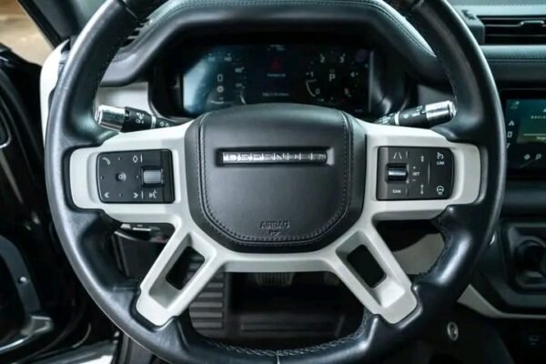 1000022970.jpg Land Rover Defender