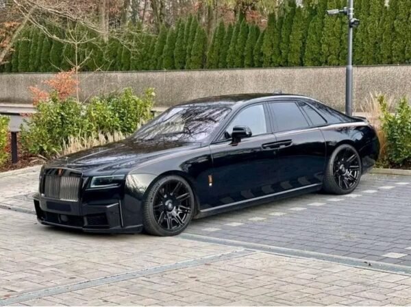 Rolls-Royce Ghost Black