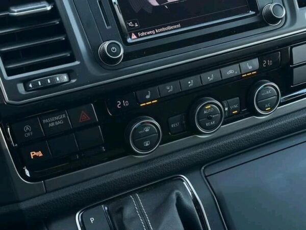 1000023581.jpg Volkswagen T6