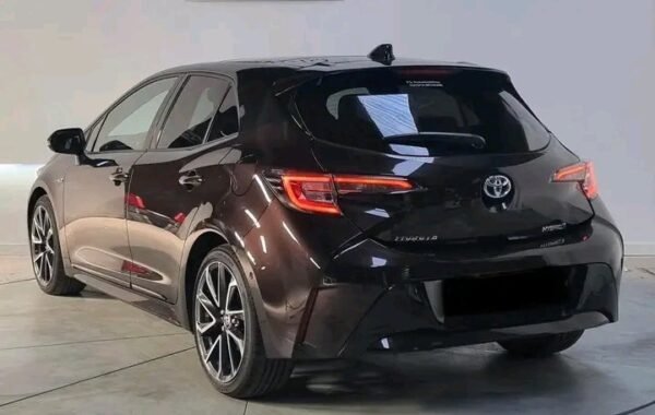 TOYOTA COROLLA HYBRID