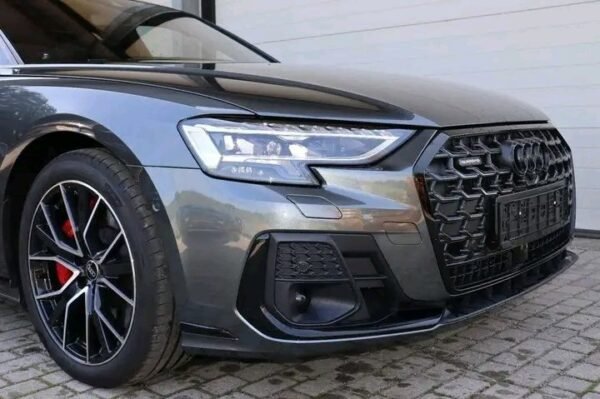 1000025403.jpg Audi A8L