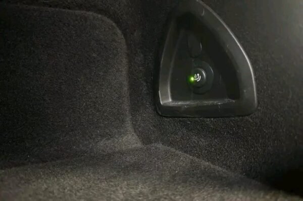 1000025693.jpg BMW 5-series