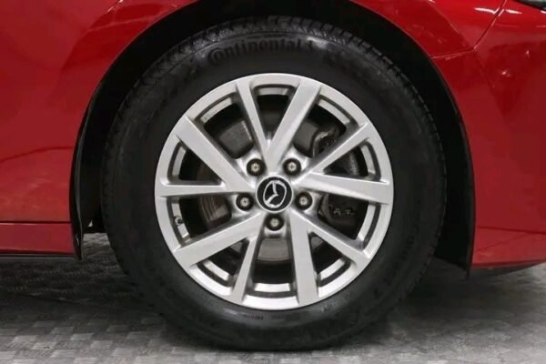 1000026077.jpg Mazda 3 Cosmo