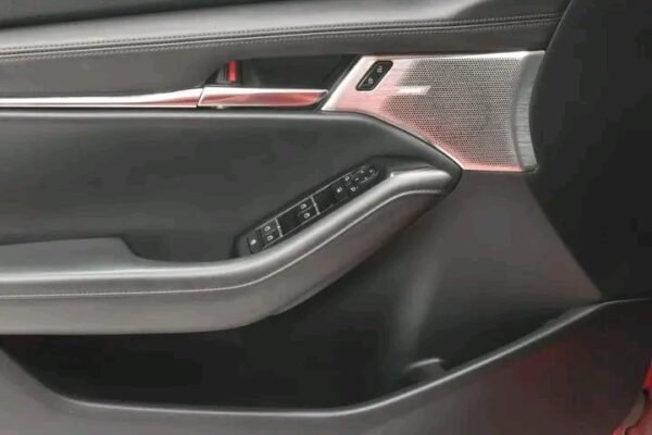 1000026083.jpg Mazda 3 Cosmo