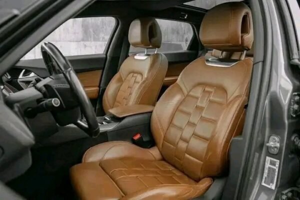 2025/12/1000082171.jpg Citroën DS5