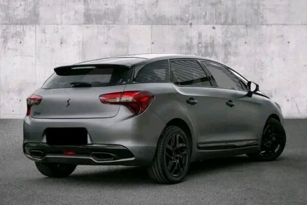 2025/12/1000082181.jpg Citroën DS5