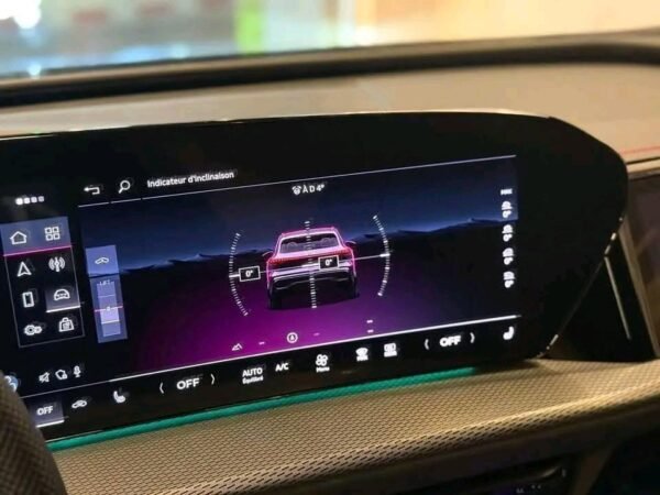 2025/10/152052.jpg AUDI Q5 S Line 2025