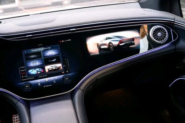 2025/11/158947.jpg Mercedes EQS 450 4Matic European protocol