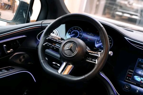 2025/11/158951.jpg Mercedes EQS 450 4Matic European protocol