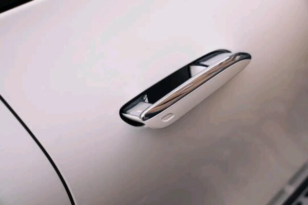 2025/11/158970.jpg Mercedes EQS 450 4Matic European protocol