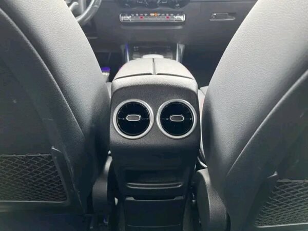 Mercedes-Benz GLB 250 AMG