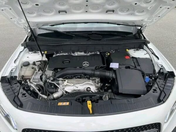 Mercedes-Benz GLB 250 AMG