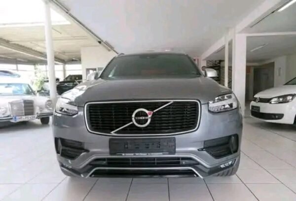 Volvo XC90 R Design AWD