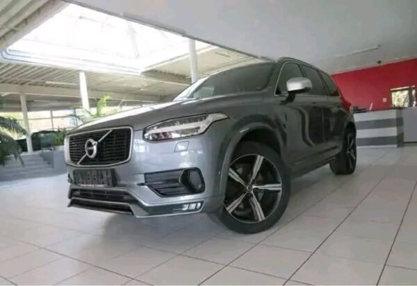 Volvo XC90 R Design AWD