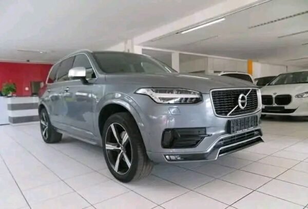 Volvo XC90 R Design AWD