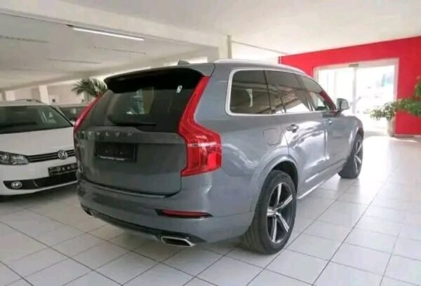 Volvo XC90 R Design AWD