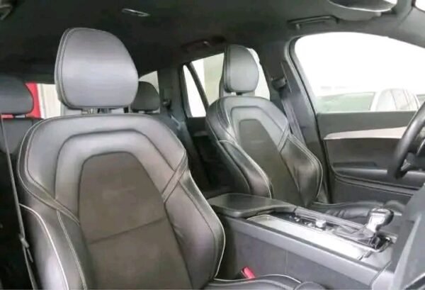 Volvo XC90 R Design AWD