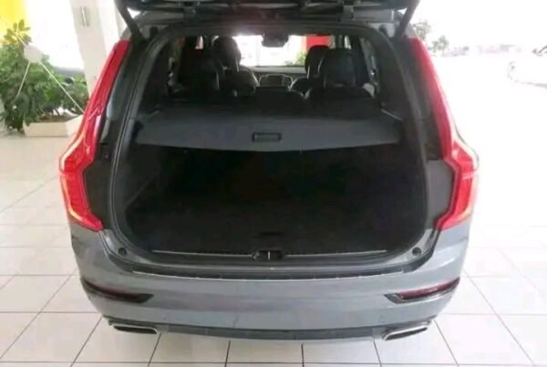 Volvo XC90 R Design AWD