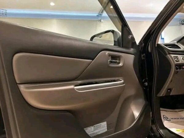 1748952058767.jpg Mitsubishi L200 181HK
